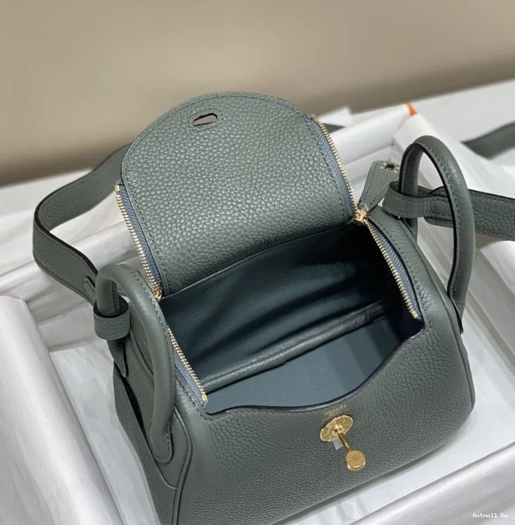 47878 Lindy Hermes Bold Bags 0703